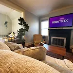Luxury Lenox Townhouse